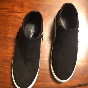 Minnetonka Fringe Suede Bootie/Sneaker